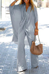 Ensemble deux pièces à manches mi-longues et col en V asymétrique avec plis fendus et coutures apparentes